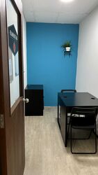 North Bridge Centre (D7), Office #582255561